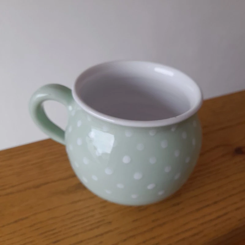 Buclák 500 ml světle zelený s puntíky